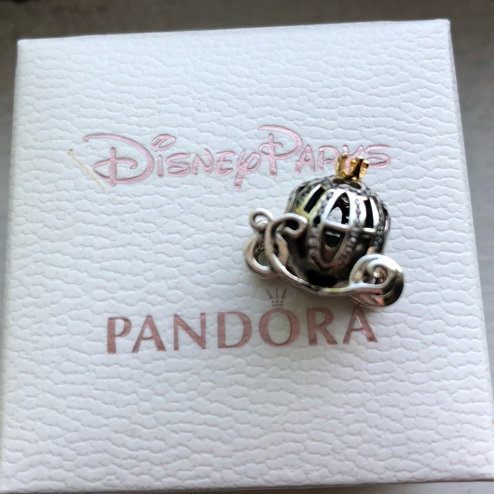 Disney parks pandora Cinderella carriage charm